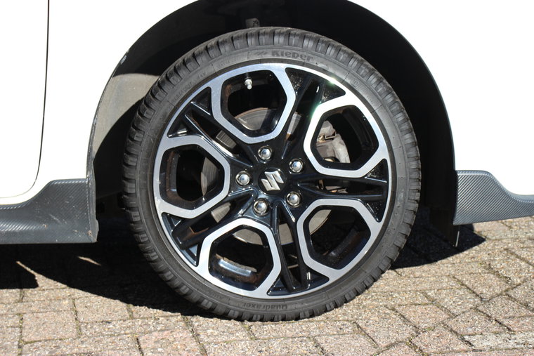 Vehicle Image 22