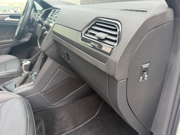 Vehicle Image 28