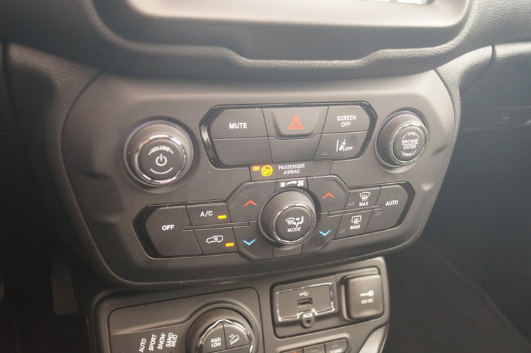 Vehicle Image 20