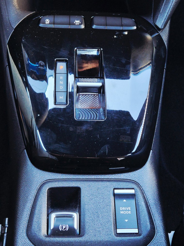 Vehicle Image 26