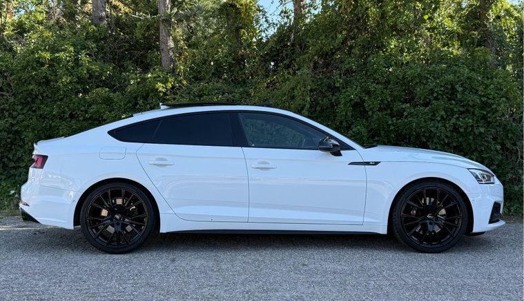 Vehicle Image 34