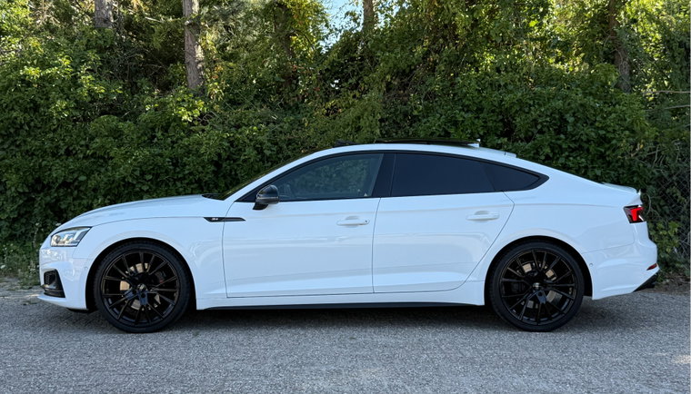 Vehicle Image 37