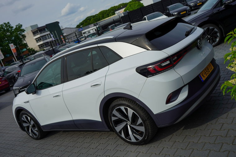 Vehicle Image 40
