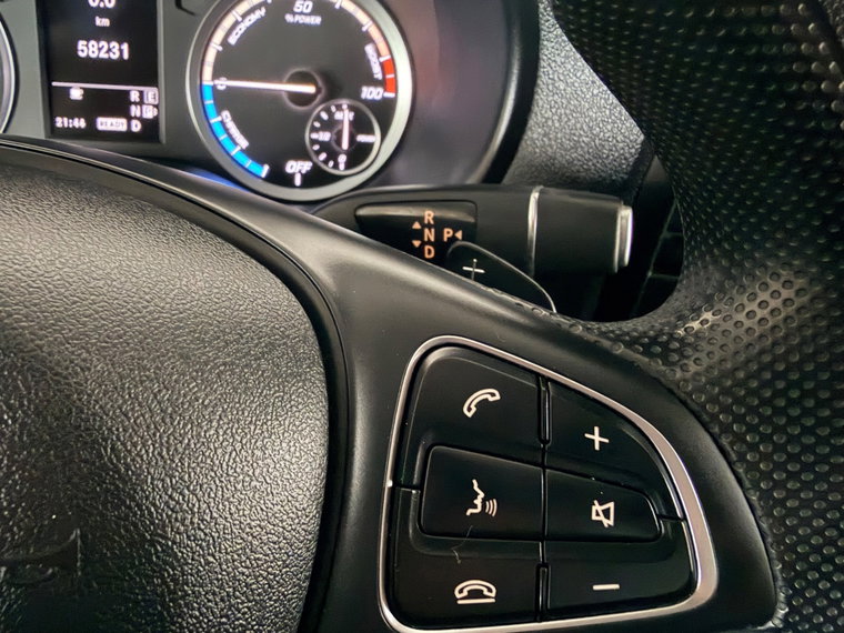 Vehicle Image 25