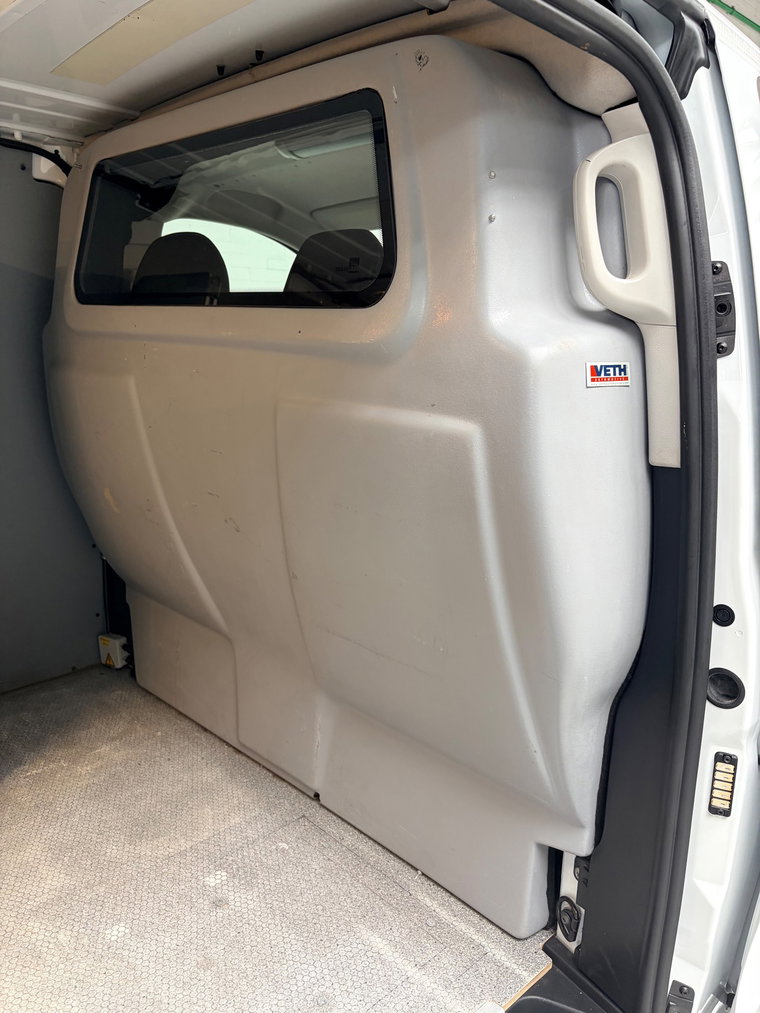 Vehicle Image 33