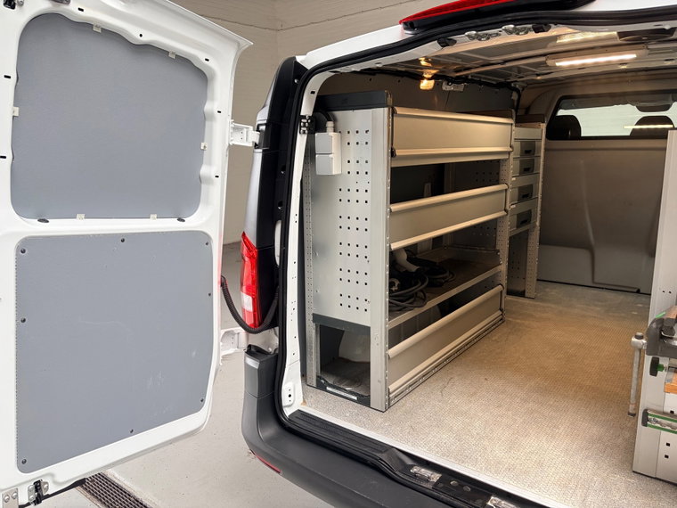 Vehicle Image 36