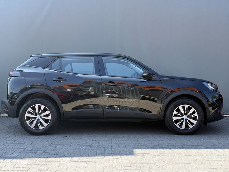 Vehicle Image 36