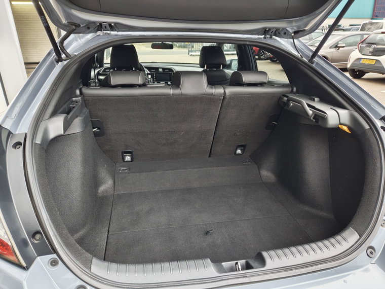 Vehicle Image 33