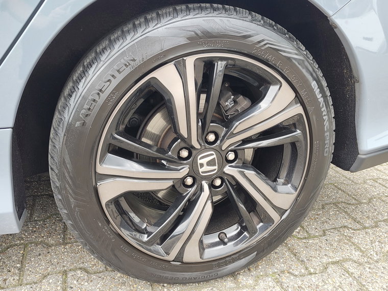 Vehicle Image 38