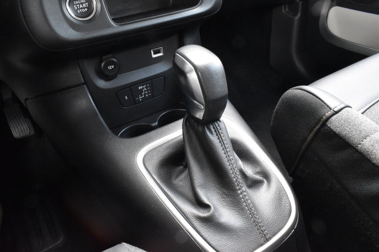 Vehicle Image 18