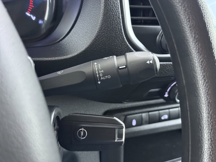 Vehicle Image 28