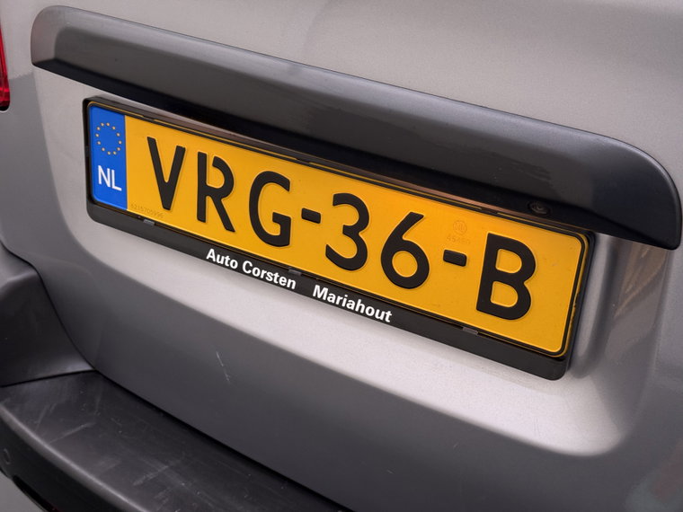 Vehicle Image 37