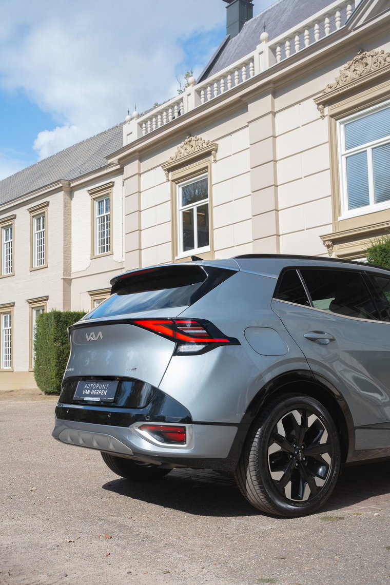 Vehicle Image 50