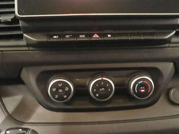 Vehicle Image 27