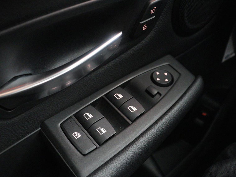 Vehicle Image 39