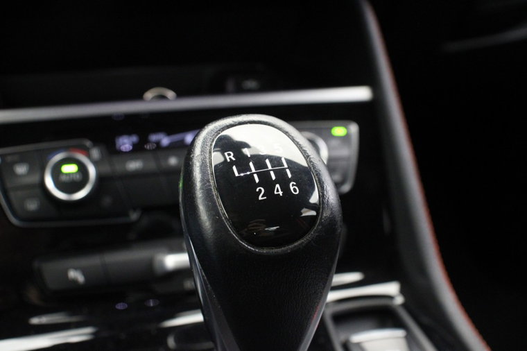 Vehicle Image 28