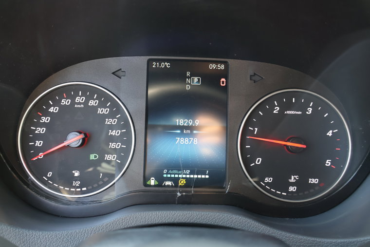 Vehicle Image 21