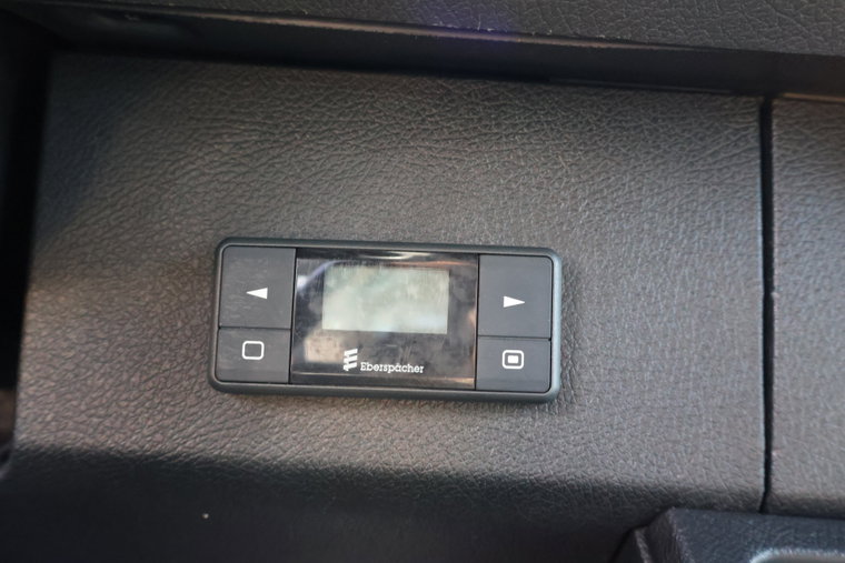 Vehicle Image 29