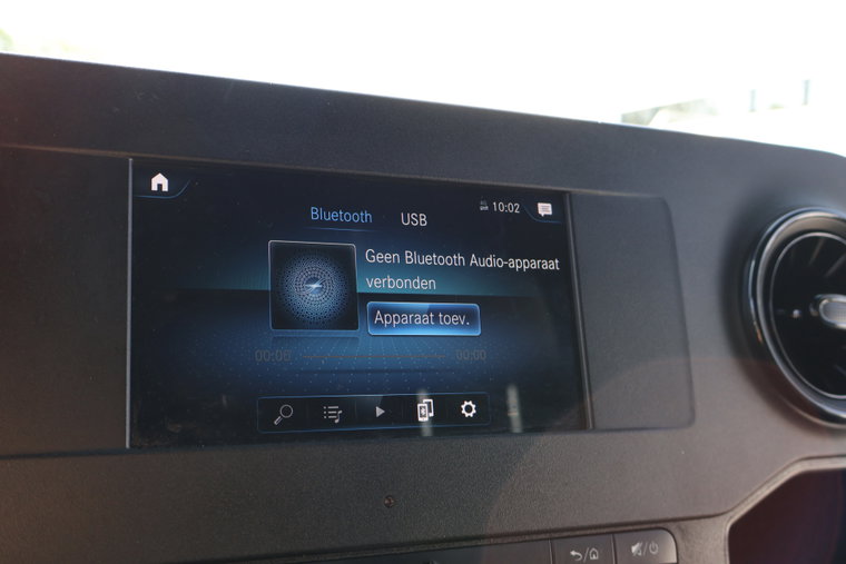 Vehicle Image 38