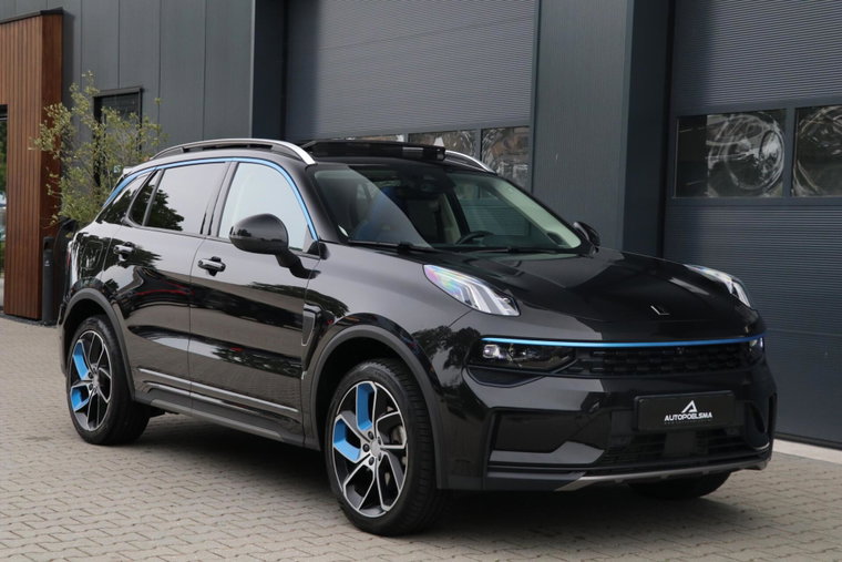 Vehicle Image 6