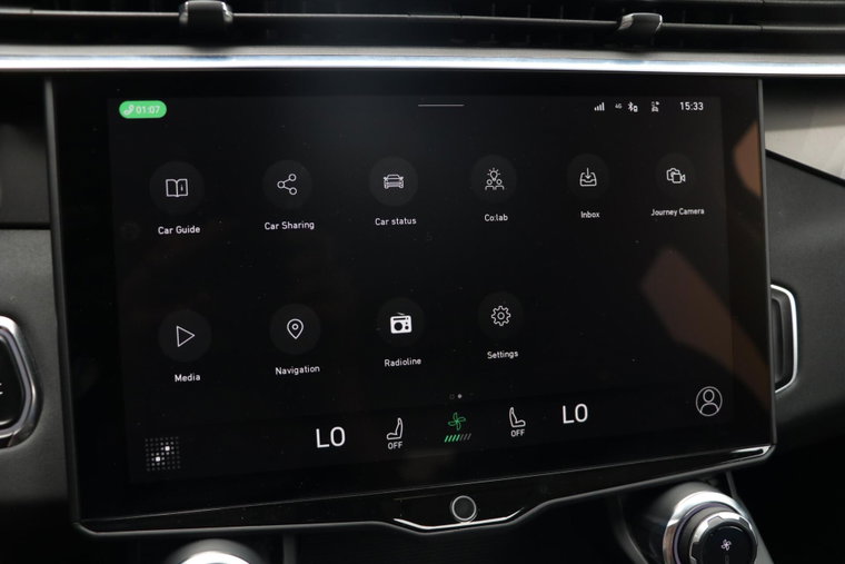 Vehicle Image 11