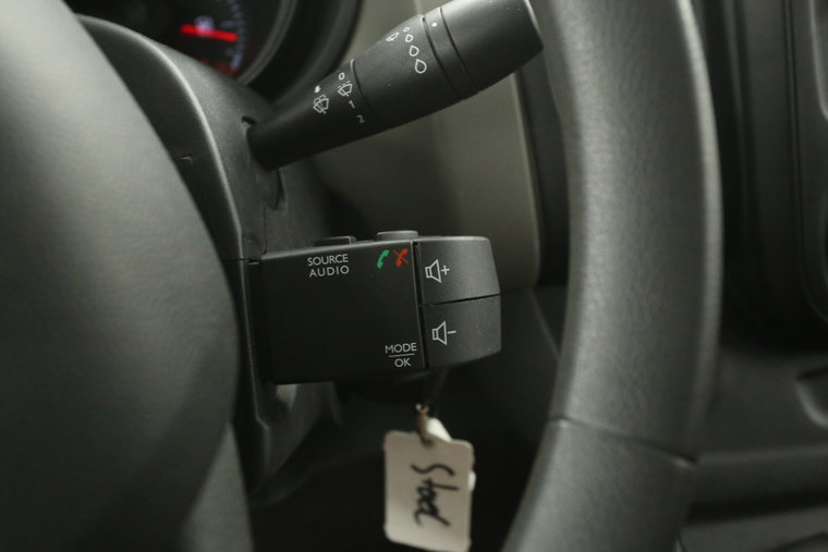 Vehicle Image 22