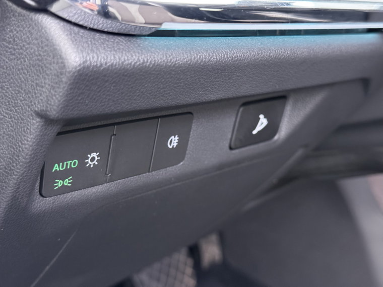 Vehicle Image 27