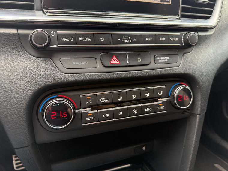 Vehicle Image 24