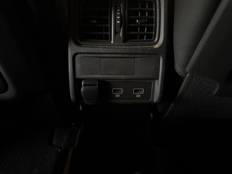 Vehicle Image 34