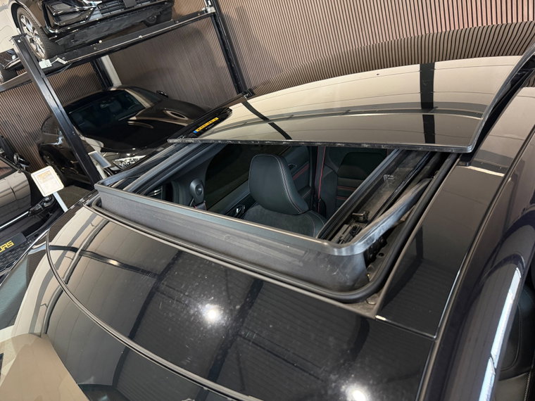 Vehicle Image 37