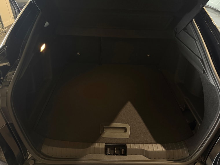 Vehicle Image 40