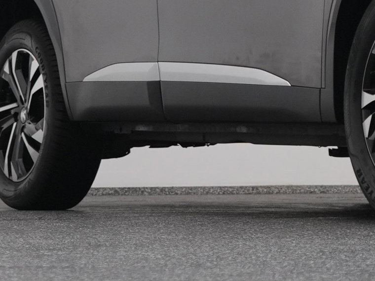 Vehicle Image 38
