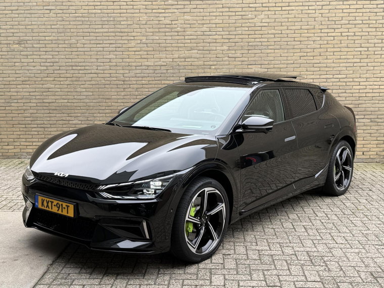 Vehicle Image 32