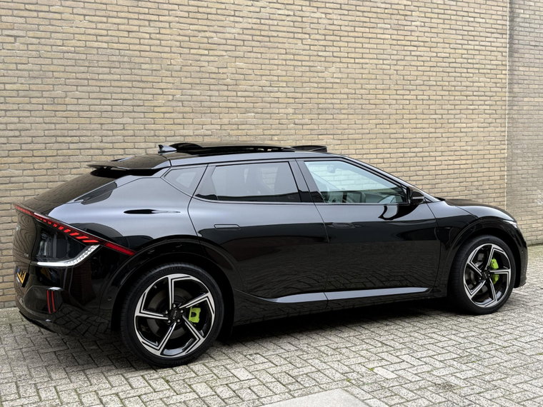 Vehicle Image 36