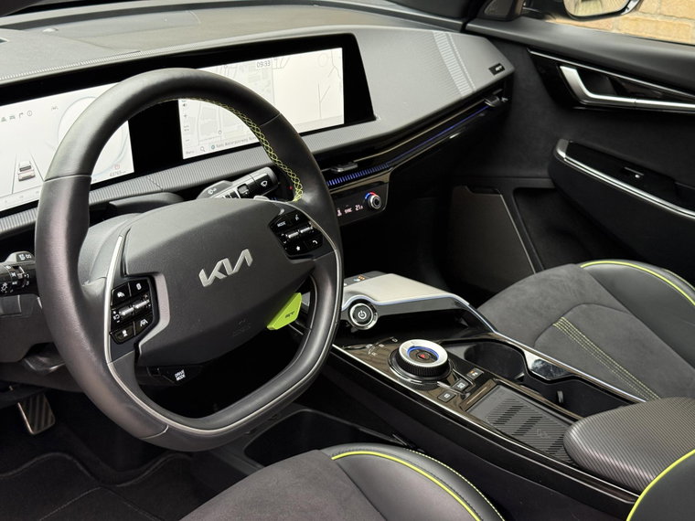 Vehicle Image 39