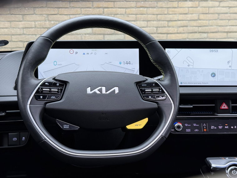 Vehicle Image 40