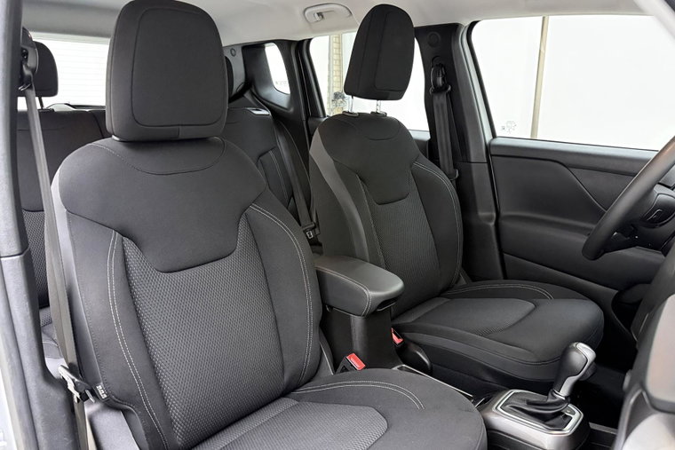 Vehicle Image 13