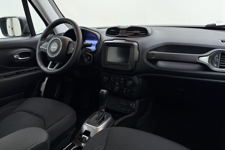 Vehicle Image 15