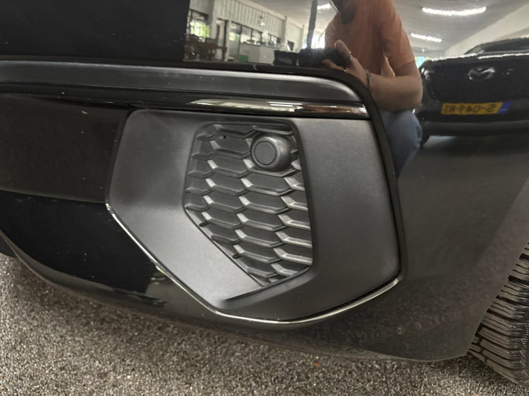 Vehicle Image 37