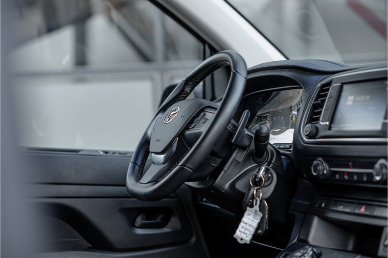 Vehicle Image 9