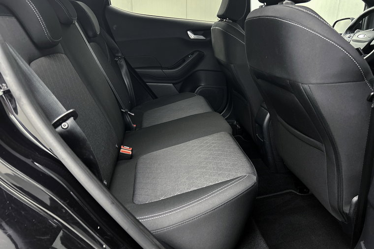 Vehicle Image 28