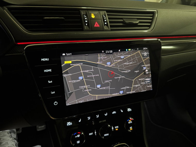 Vehicle Image 30