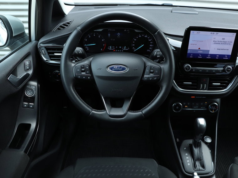 Vehicle Image 15
