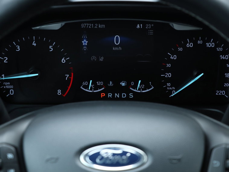 Vehicle Image 16