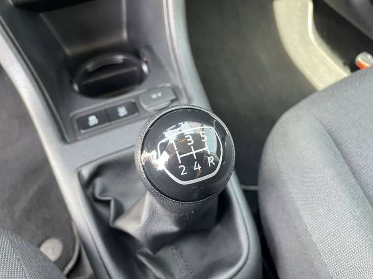 Vehicle Image 17