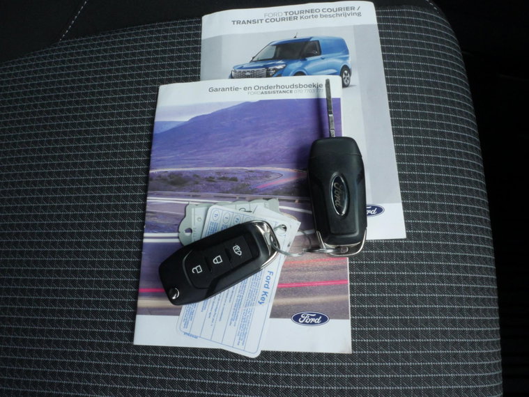Vehicle Image 18