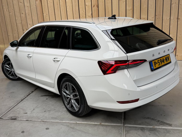 Vehicle Image 40