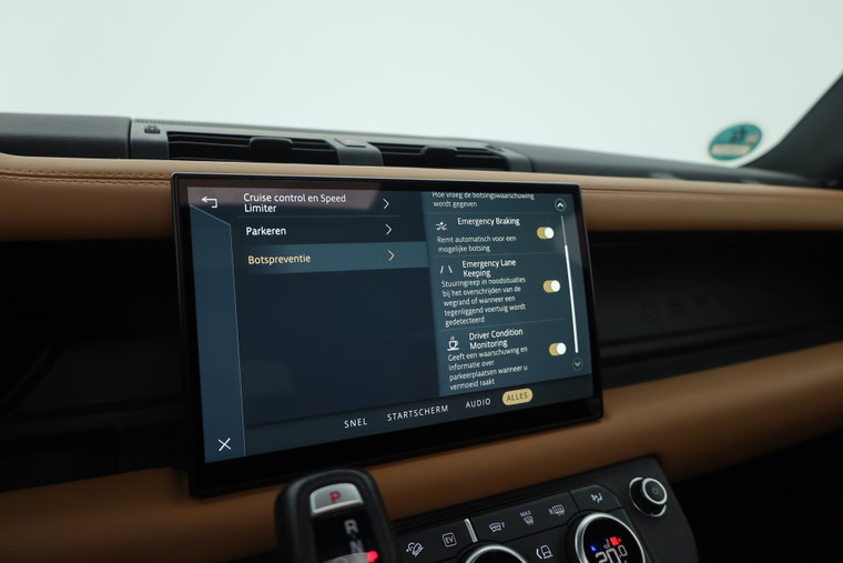 Vehicle Image 35