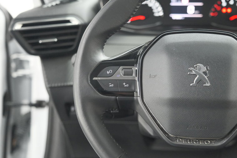 Vehicle Image 28