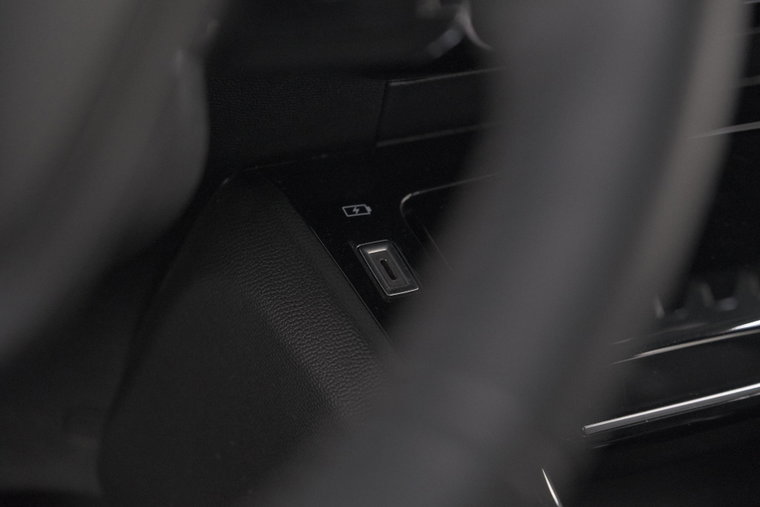 Vehicle Image 39